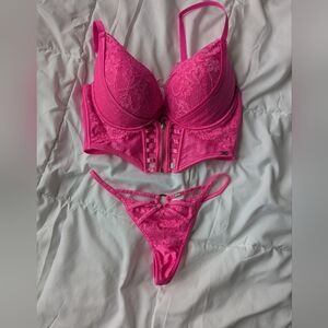 Vamp Elegant Pink Lace Lingerie Set